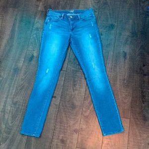 I am selling the low rise jeans there from old Navy. There in really good shape.